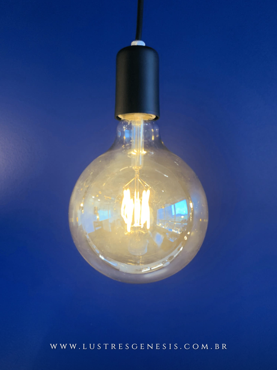 Lâmpada de Filamento de LED Dimerizável G125 4W Squirrel Cage da GMH acesa Lustres Gênesis loja online de Lustres e Iluminação Decorativa